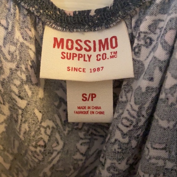 Mossimo Abstract Print Open Back Tank Top - Picture 8 of 8